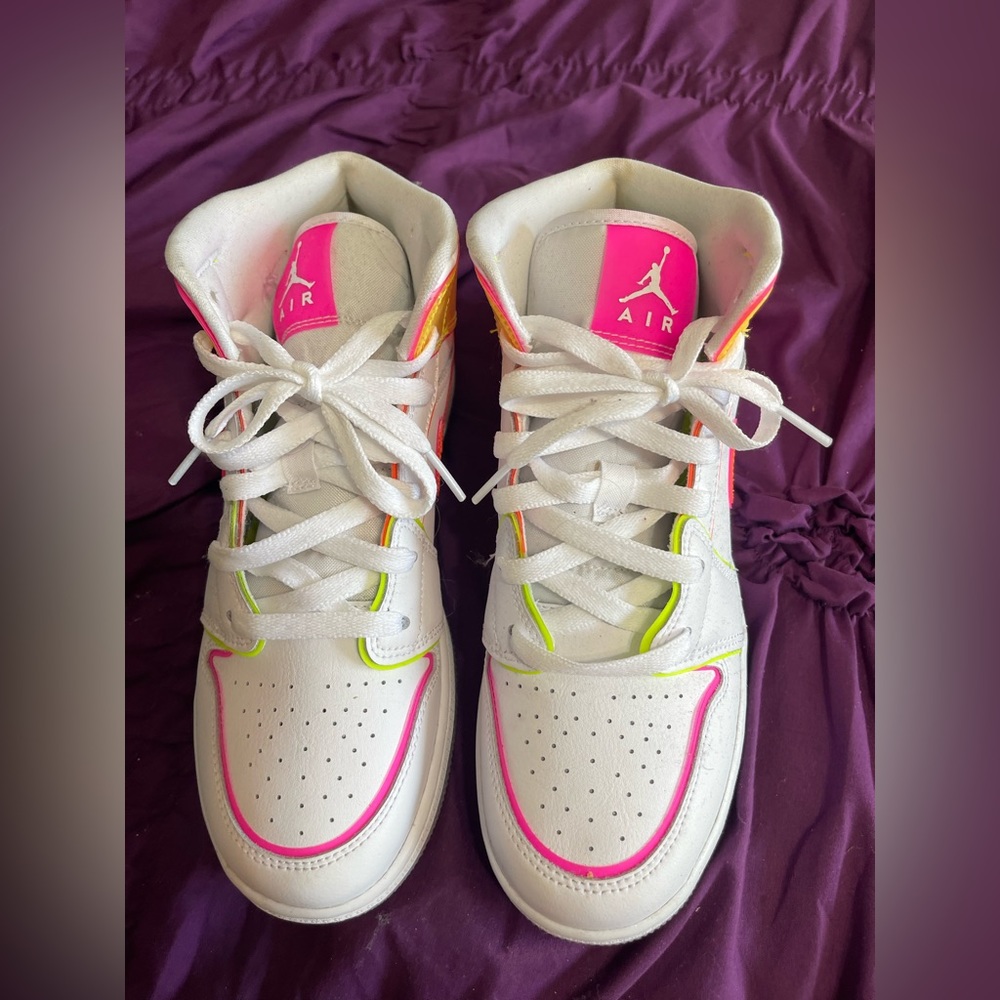 Jordan 1 Nikes Size 8